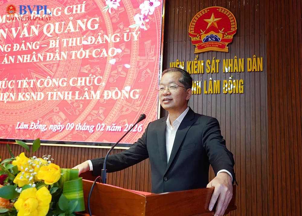 Bí thư Trung ương Đảng, Chánh án TAND tối cao Nguyễn Văn Quảng thăm và chúc Tết tại VKSND tỉnh Lâm Đồng