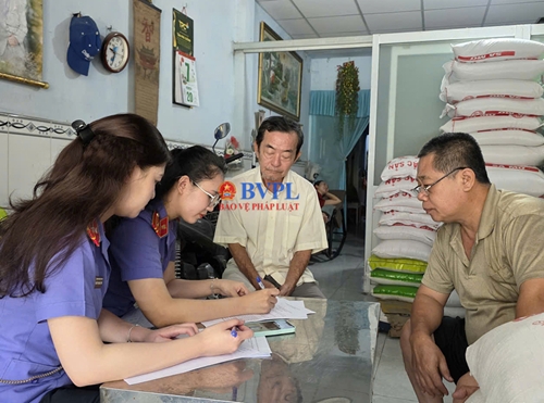 Tự tìm đến nhờ Viện kiểm sát hỗ trợ, người đàn ông hành nghề xe ôm sắp được cấp Căn cước công dân