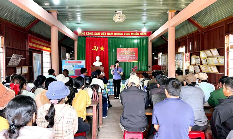 Viện kiểm sát tuyên truyền Nghị quyết 205 và phòng ngừa tội phạm trước Tết Nguyên đán