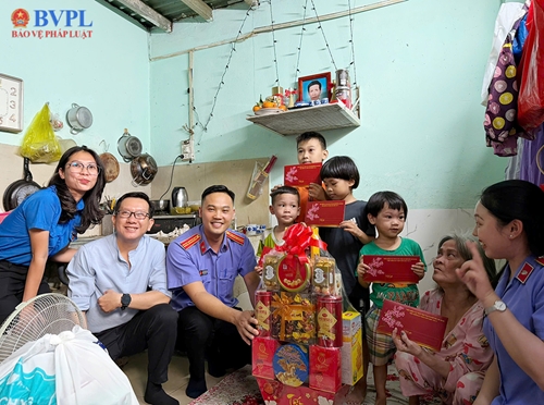 Lan tỏa tinh thần Nghị quyết 205/2025/QH15 của Quốc hội, VKSND Khu vực 2 TP Hồ Chí Minh đồng hành cùng trẻ em có hoàn cảnh khó khăn