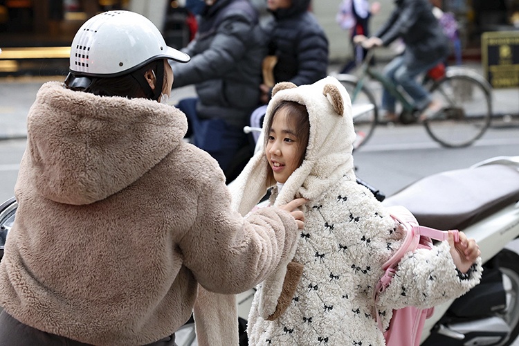 Không khí lạnh duy trì, Bắc Bộ rét, biển động mạnh nhiều khu vực