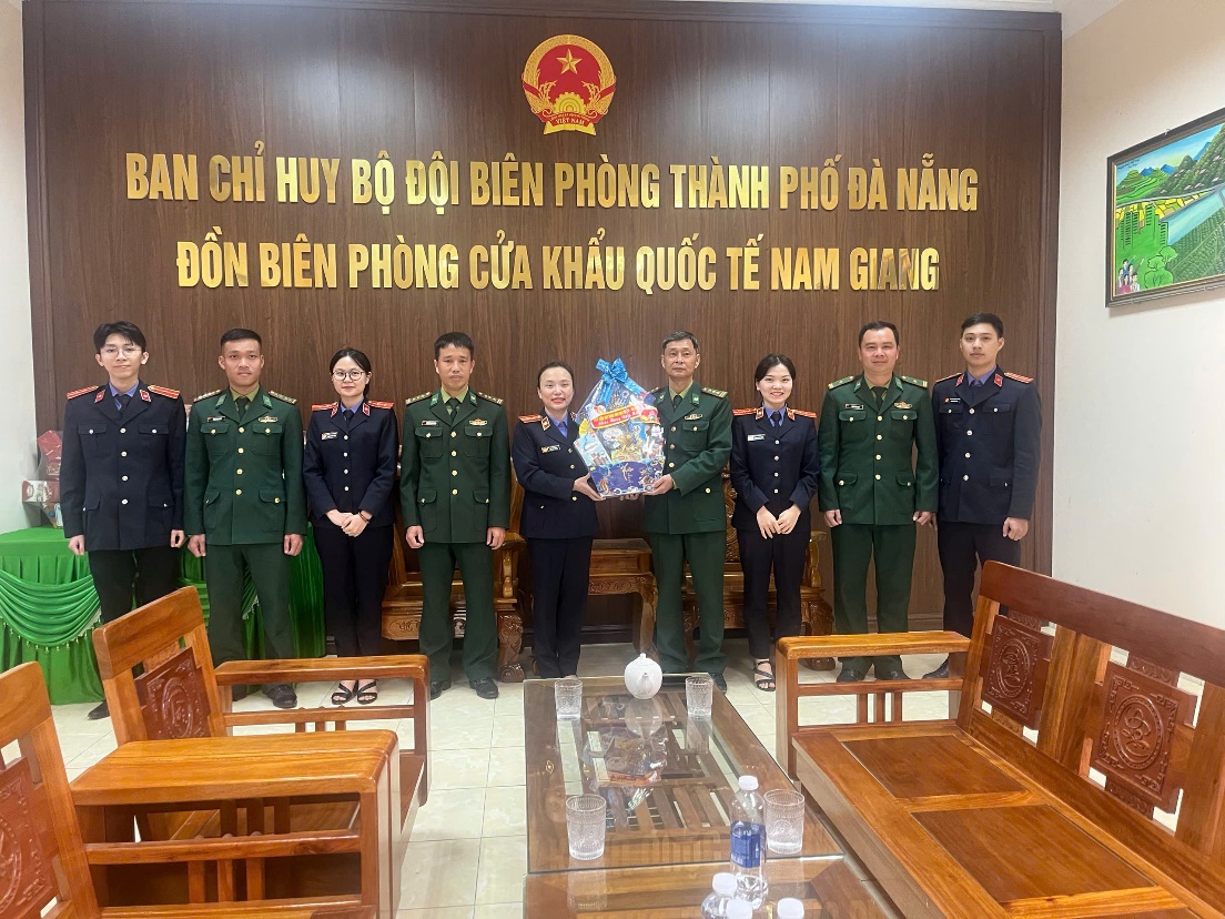 VKSND khu vực 11, TP Đà Nẵng tuyên truyền pháp luật đến với vùng biên giới