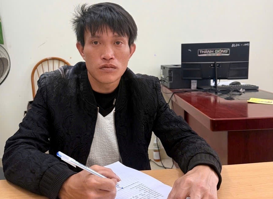 Tạm giam đối tượng đốt 2 ô tô, châm lửa cửa chùa ở đặc khu Cát Hải ngày 28 Tết