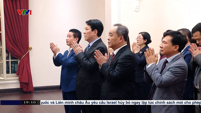 Chủ tịch nước dâng hương Chủ tịch Hồ Chí Minh