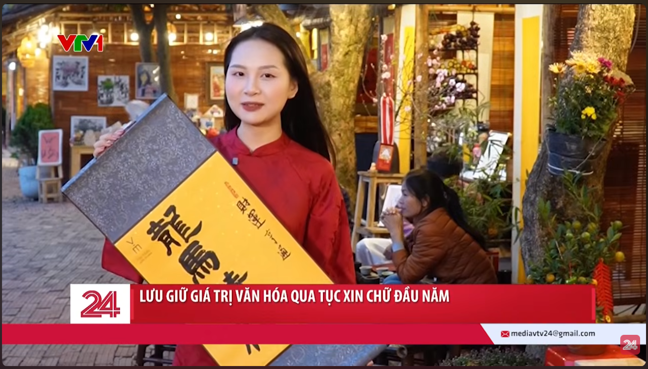 Lưu giữ giá trị văn hóa qua tục xin chữ đầu năm