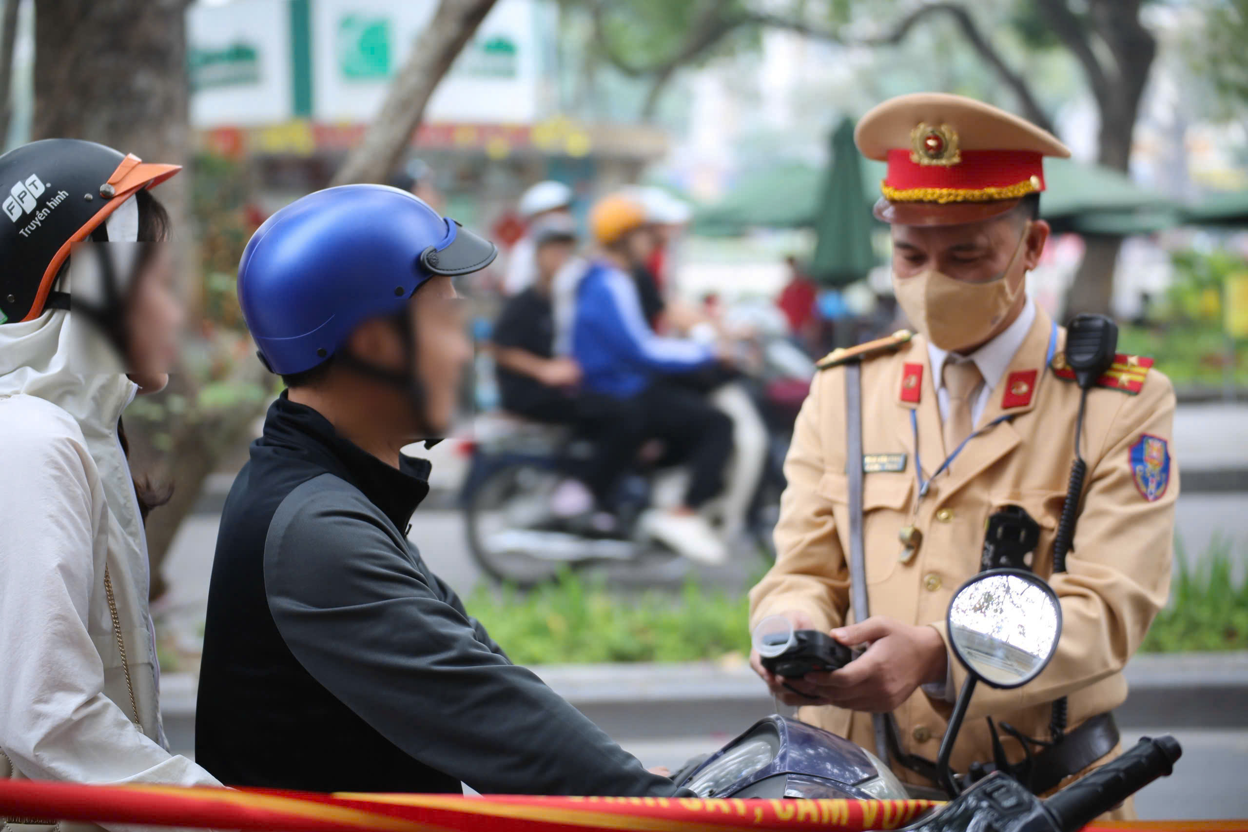 Xử lý gần 3,5 nghìn trường hợp vi phạm nồng độ cồn trong ngày mùng 4 Tết