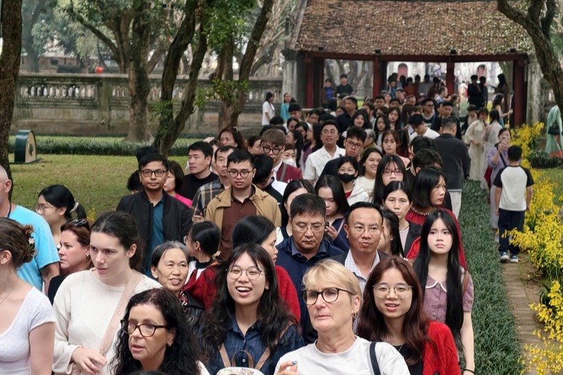 Du lịch Hà Nội khởi sắc trong những ngày đầu xuân