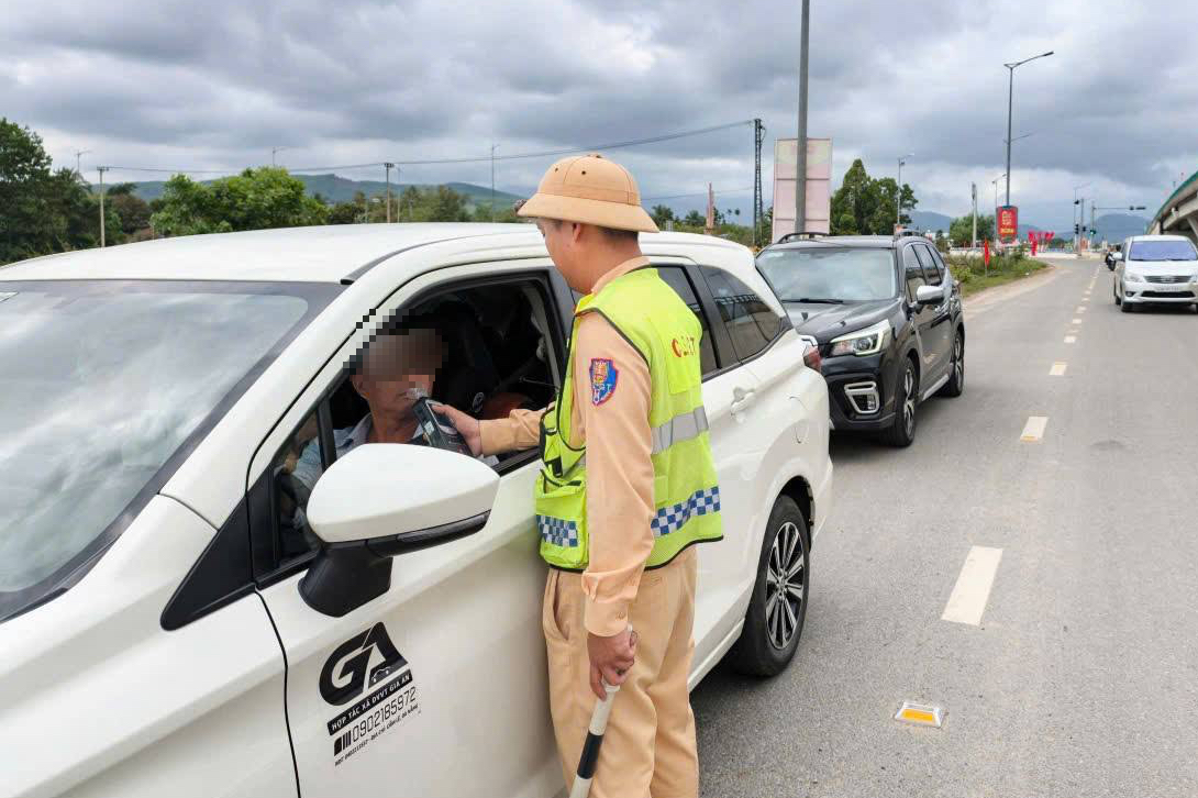 Đà Nẵng xử lý hơn 2 600 trường hợp vi phạm giao thông