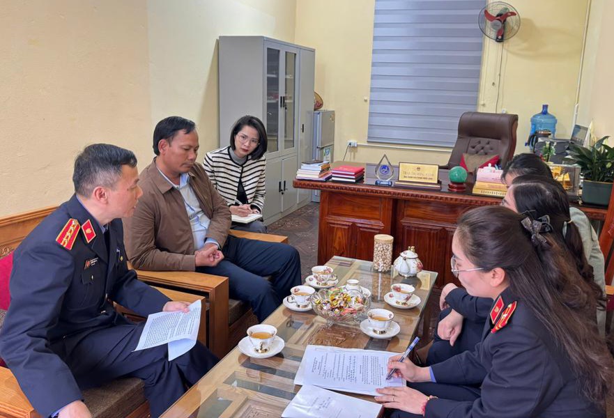 VKSND khu vực 2, tỉnh Hà Tĩnh kiến nghị đảm bảo quyền khai sinh cho trẻ em