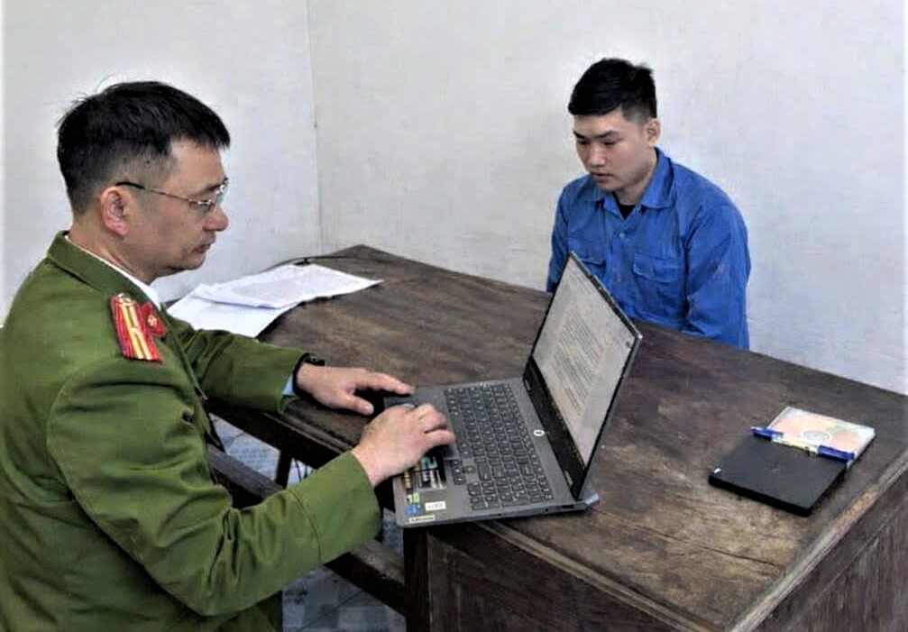 “Nướng” hơn 5 tỷ đồng vào Poker online, nam thanh niên bị khởi tố