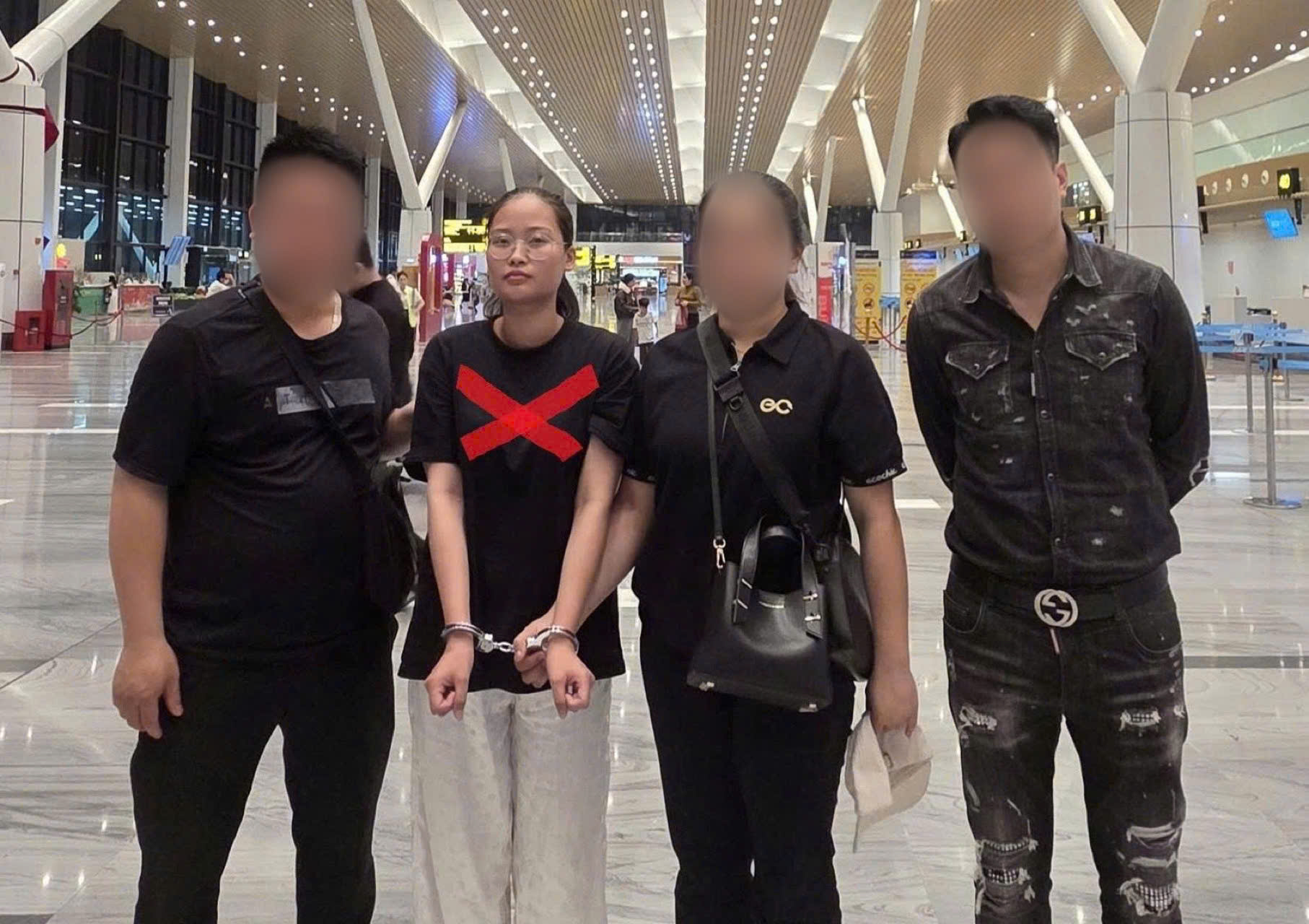 Bắt đối tượng truy nã đặc biệt tại cửa khẩu Mộc Bài