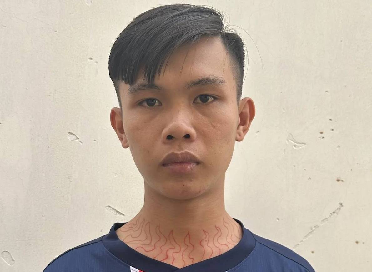 Đề nghị truy tố thanh niên lái ôtô tông xe đặc chủng của Cảnh sát giao thông