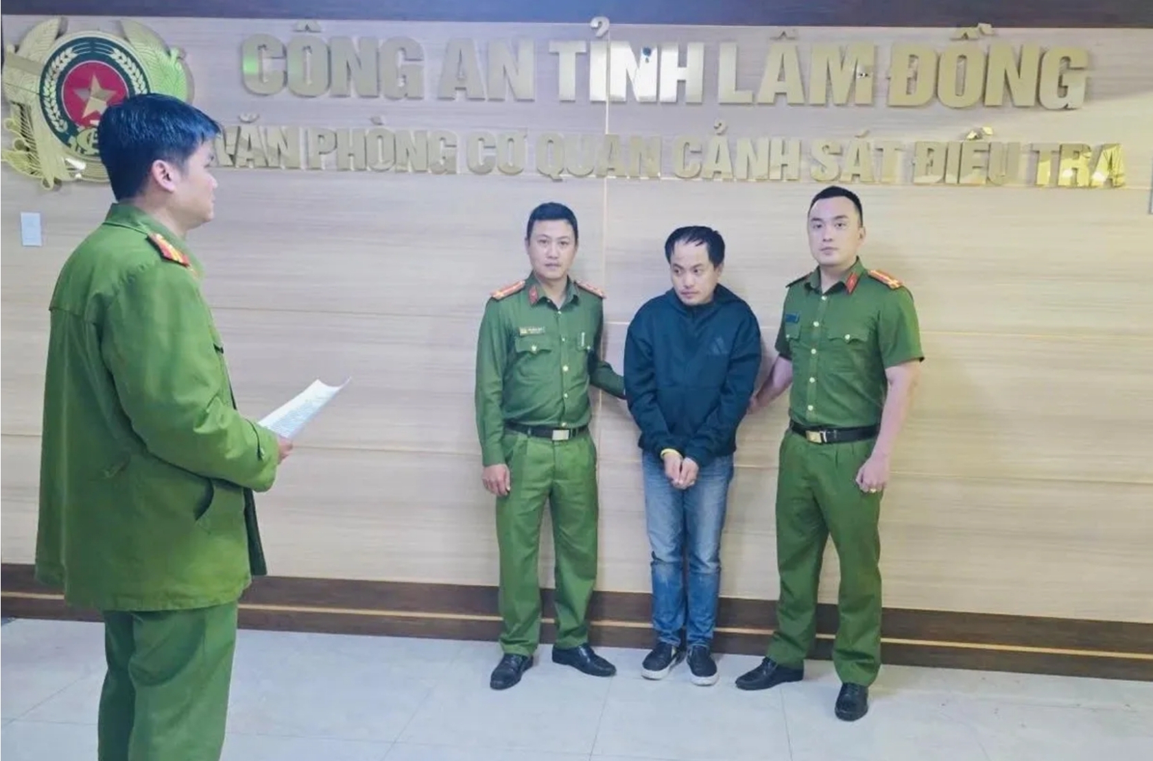 Khởi tố, bắt tạm giam đối tượng lừa đảo chiếm đoạt hơn 800 triệu đồng
