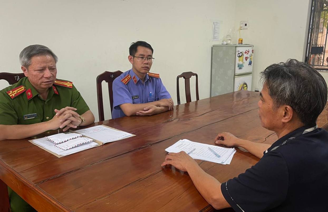 Bắt người đàn ông dùng dây điện mưu sát vợ đang ngủ rồi tạo hiện trường giả