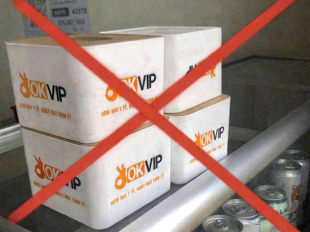 Cảnh giác với thủ đoạn tặng vật dụng gắn quảng cáo cờ bạc trái phép