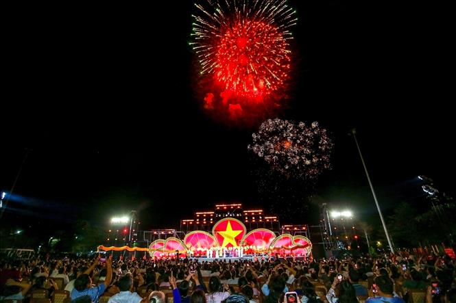 Tây Ninh bùng nổ sức hút du lịch mùa lễ hội tháng Giêng