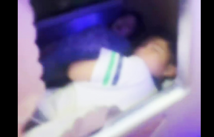 Xe khách 24 chỗ nhồi nhét 33 người, bị phạt gần 80 triệu đồng