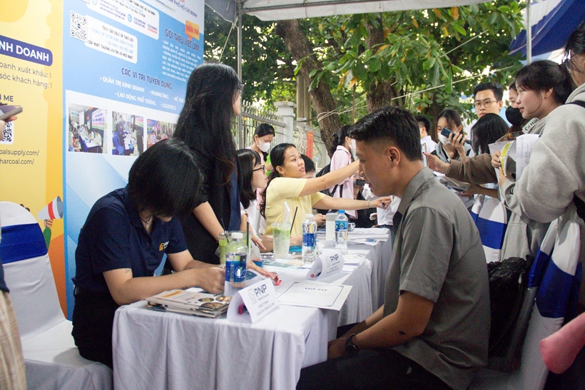 Thị trường lao động tại TP HCM khởi sắc sau Tết Nguyên đán