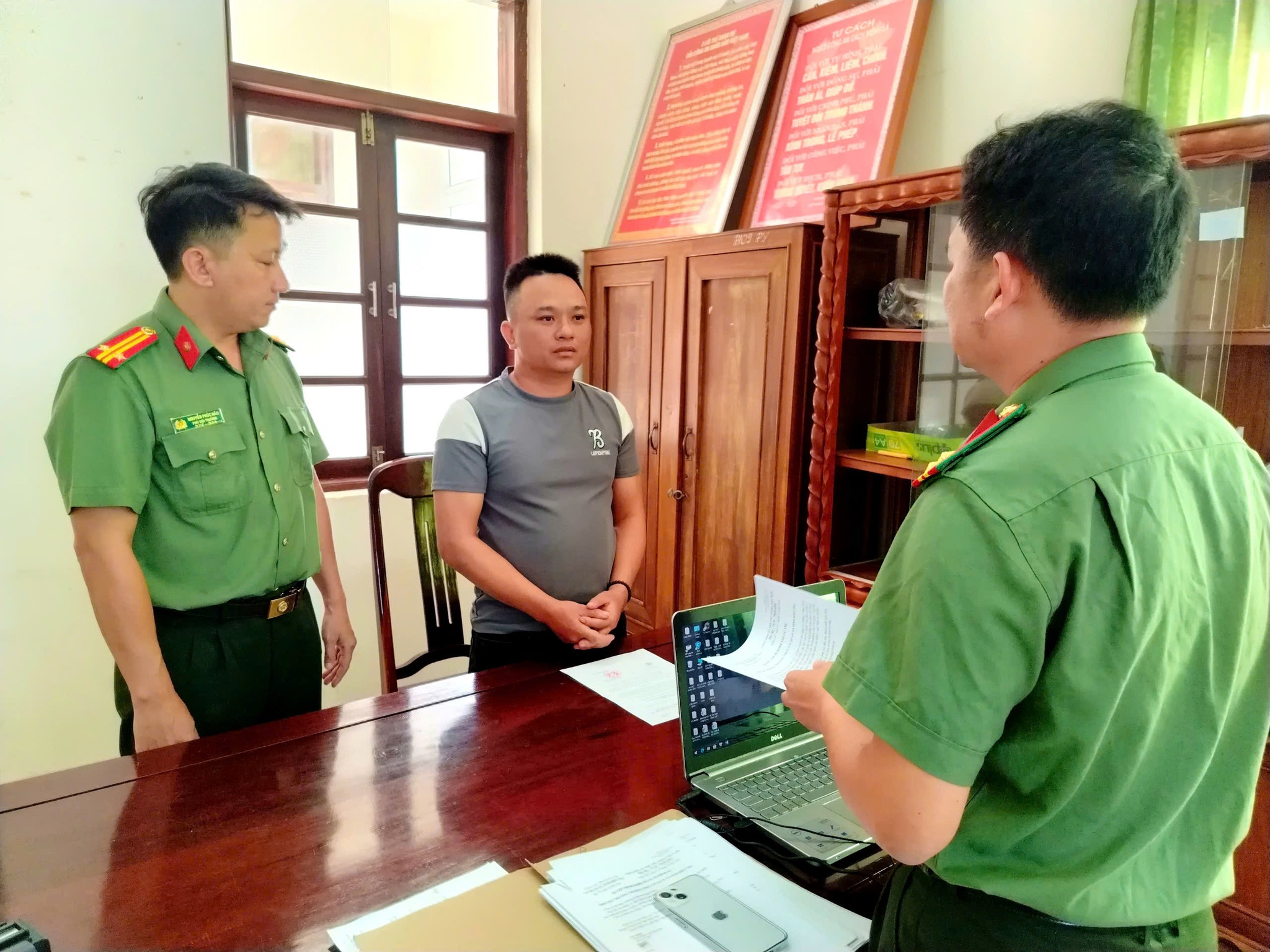 Khởi tố thuyền trưởng đưa tàu sang vùng biển nước ngoài đánh cá trái phép