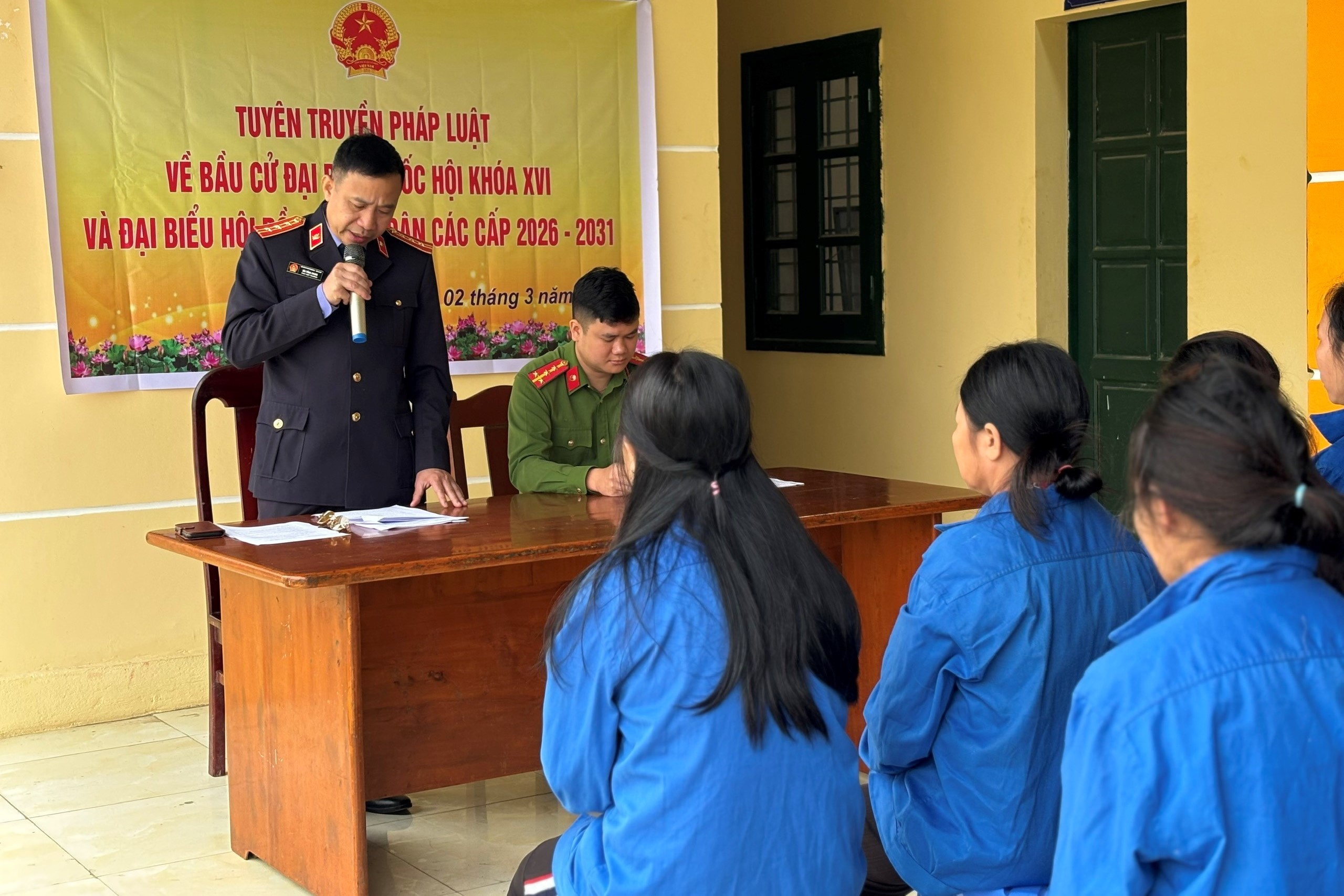 VKSND khu vực 4, tỉnh Lai Châu tuyên truyền, kiểm sát việc thực hiện quyền bầu cử của người bị tạm giữ, tạm giam