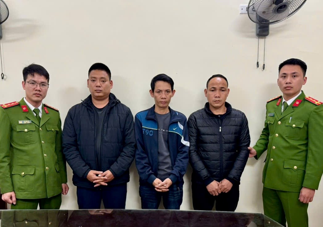 Vụ hành hung tài xế xe tải giữa đường ở Hải Phòng, bắt giữ 3 đối tượng