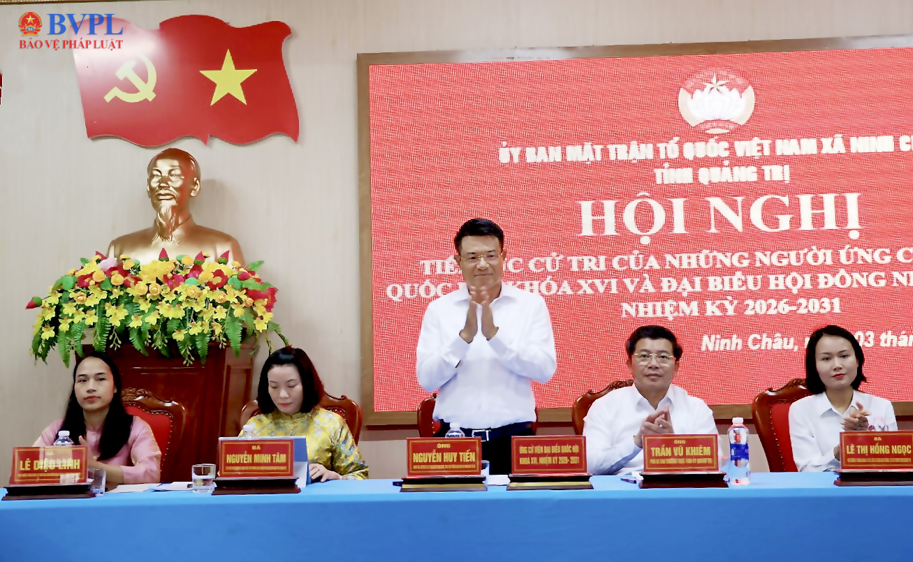 Viện trưởng Nguyễn Huy Tiến tiếp xúc cử tri tại 2 xã Ninh Châu và Kim Ngân, tỉnh Quảng Trị