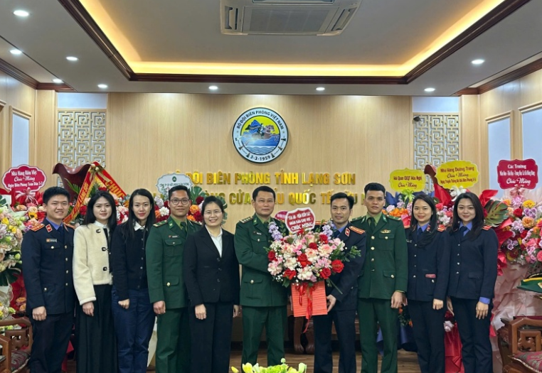 VKSND hai cấp tỉnh Lạng Sơn chúc mừng kỷ niệm 67 năm Ngày truyền thống Bộ đội Biên phòng