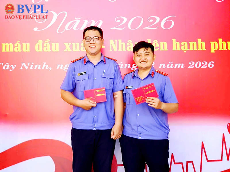 Đoàn cơ sở VKSND tỉnh Tây Ninh tham gia hiến máu tình nguyện