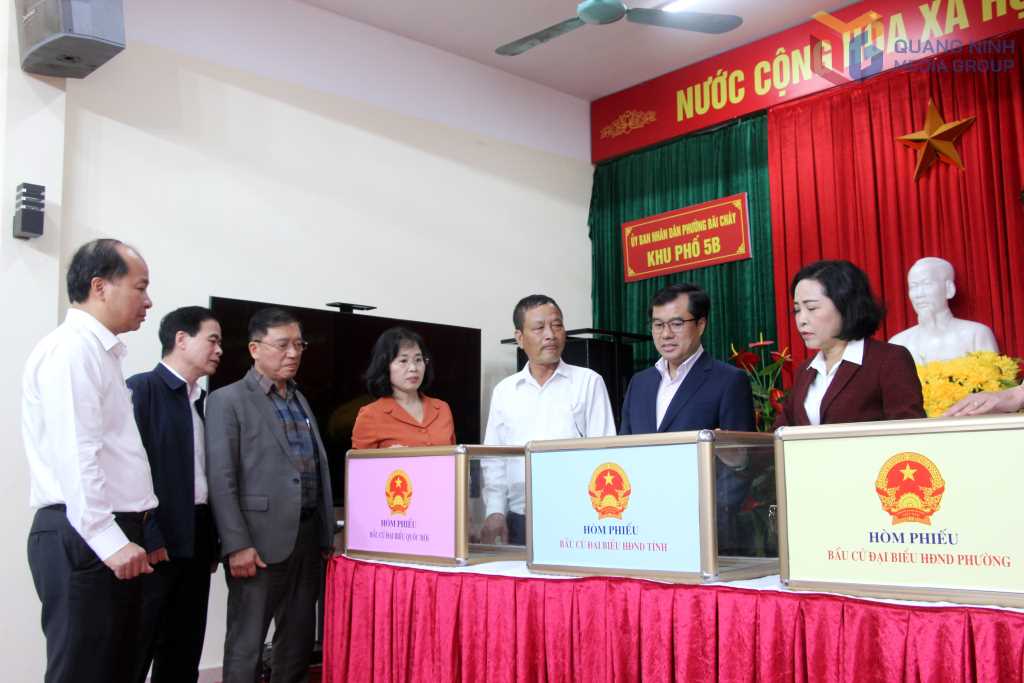 Quảng Ninh báo cáo tiến độ chuẩn bị bầu cử, Phó Chủ tịch Quốc hội yêu cầu rà soát chặt các khâu then chốt