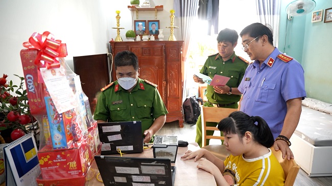 Người dân là Trung tâm