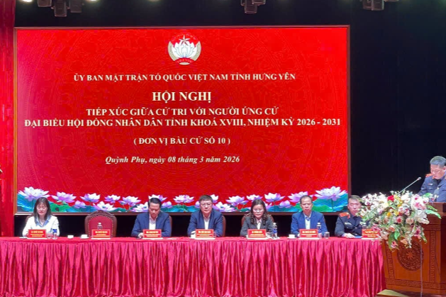 Viện trưởng VKSND tỉnh Hưng Yên tiếp xúc cử tri tại đơn vị bầu cử số 10