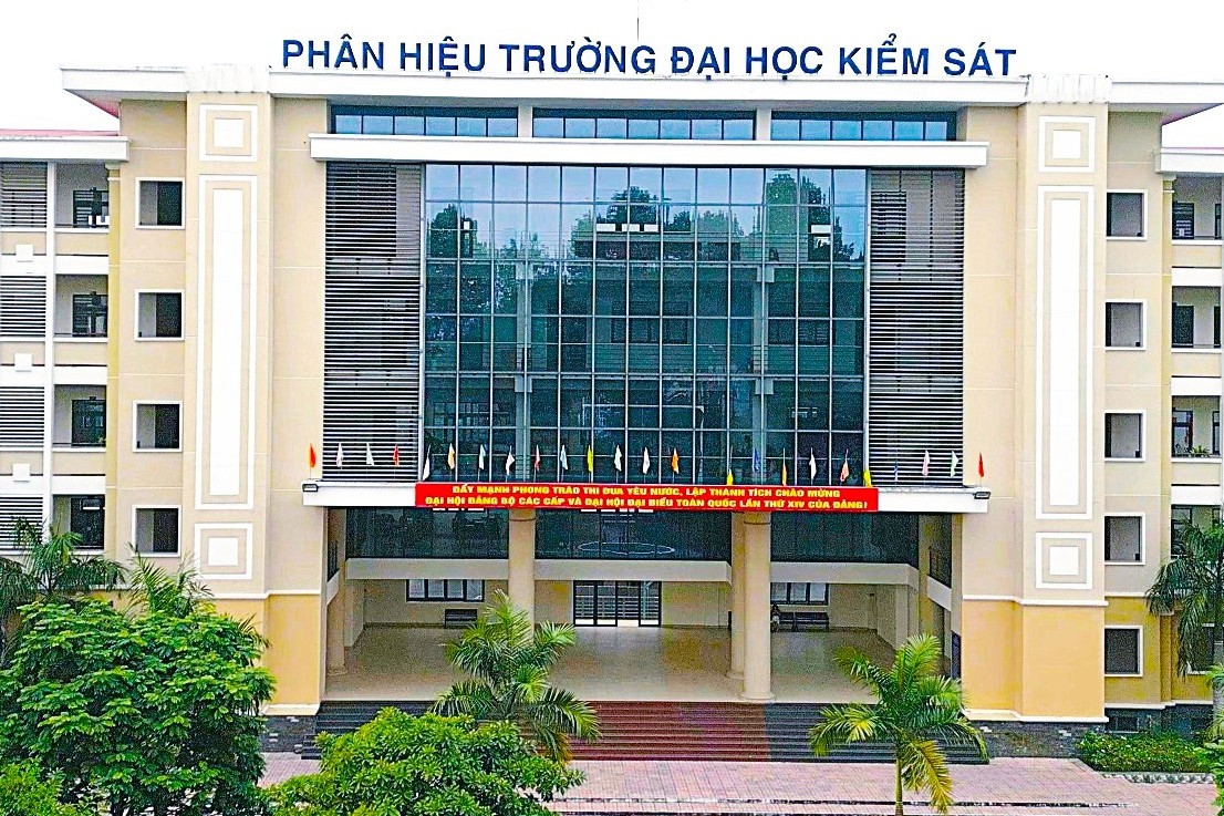 48 mùa Xuân vun bồi tri thức - thắp sáng niềm tin công lý