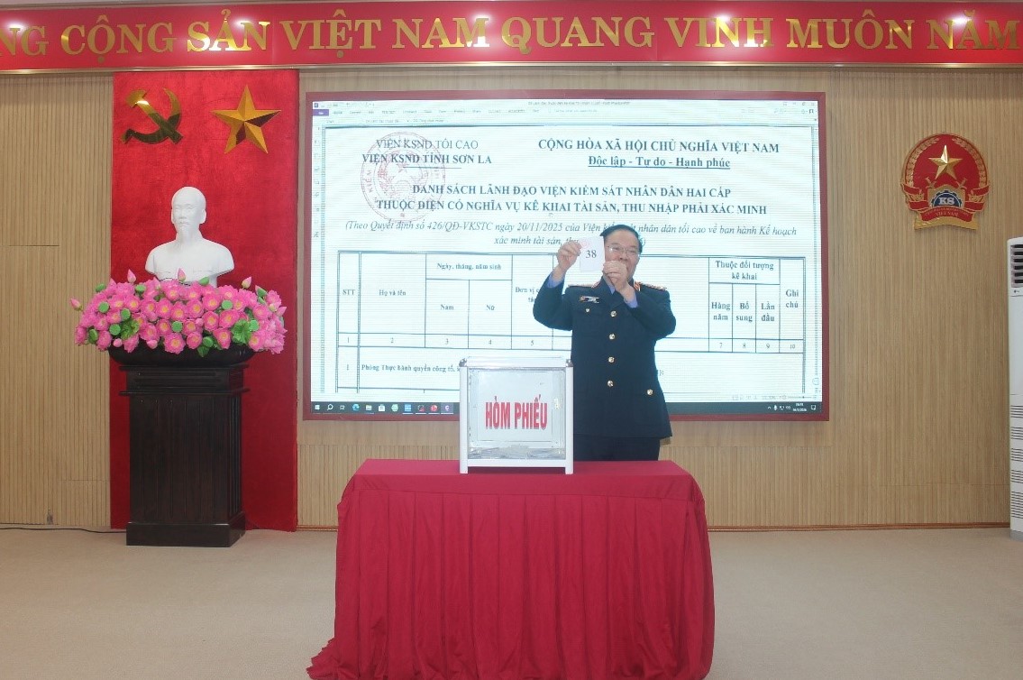 VKSND tỉnh Sơn La bốc thăm lựa chọn ngẫu nhiên người được xác minh tài sản thu nhập