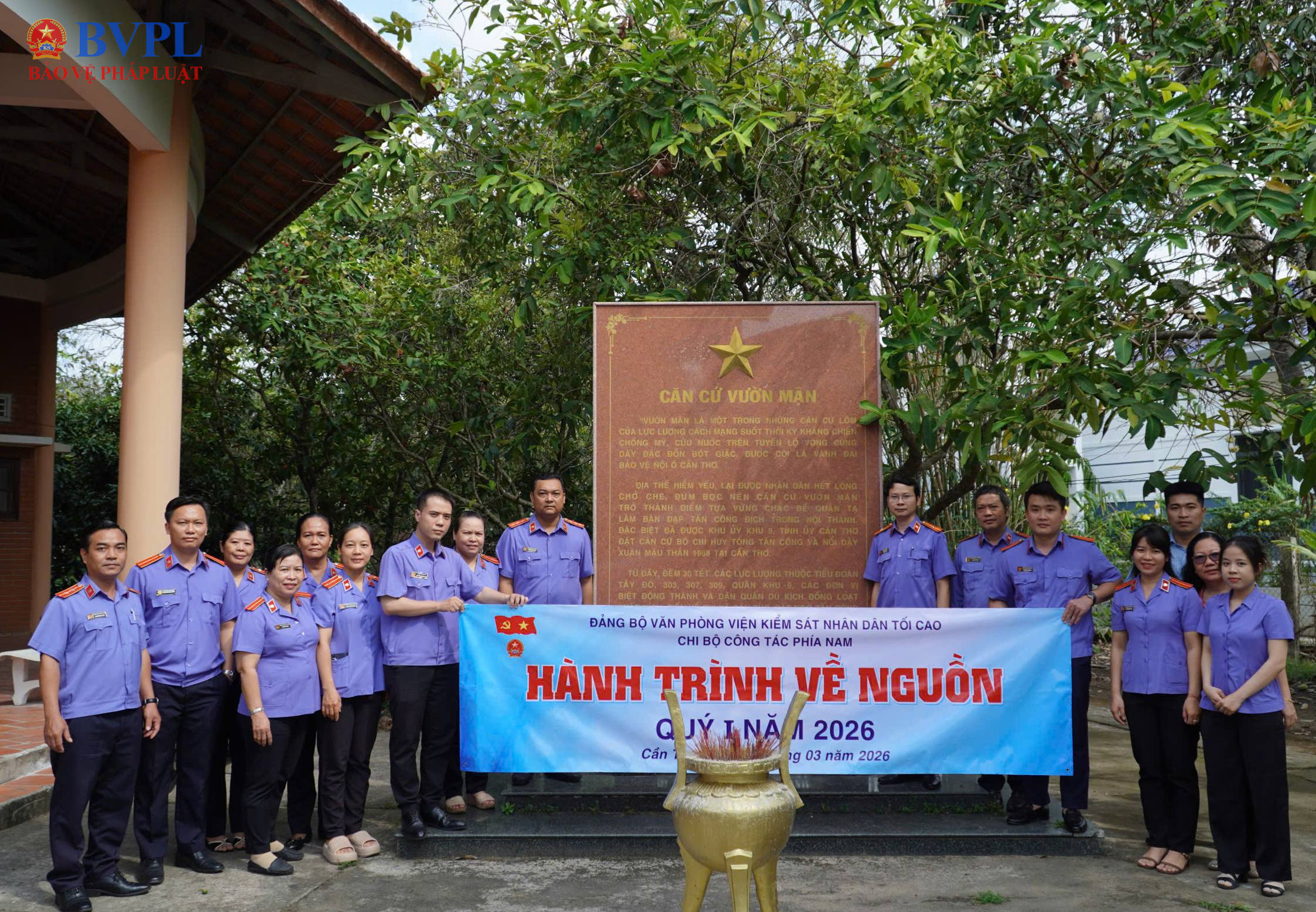 Chi bộ Công tác phía Nam - Văn phòng VKSND tối cao tổ chức sinh hoạt chuyên đề và về nguồn