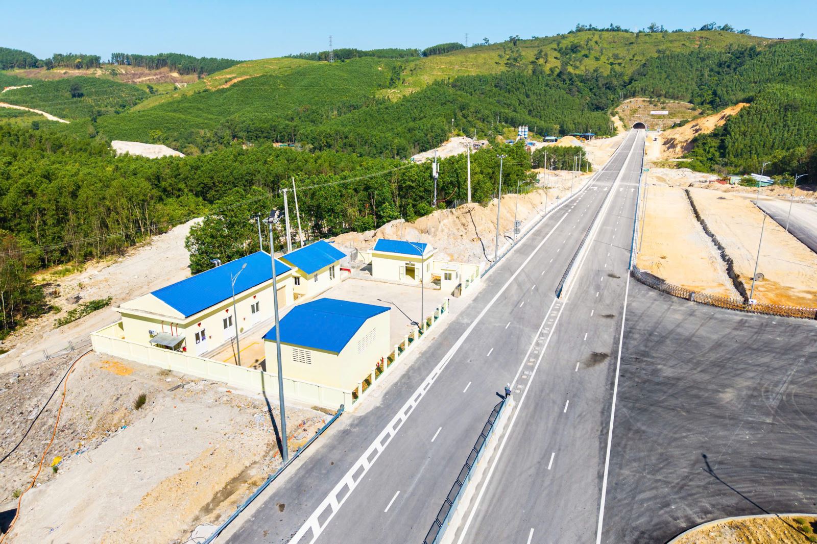 Thủ tướng yêu cầu đưa cao tốc từ Quảng Ngãi - Gia Lai vào khai thác trước ngày 10 3