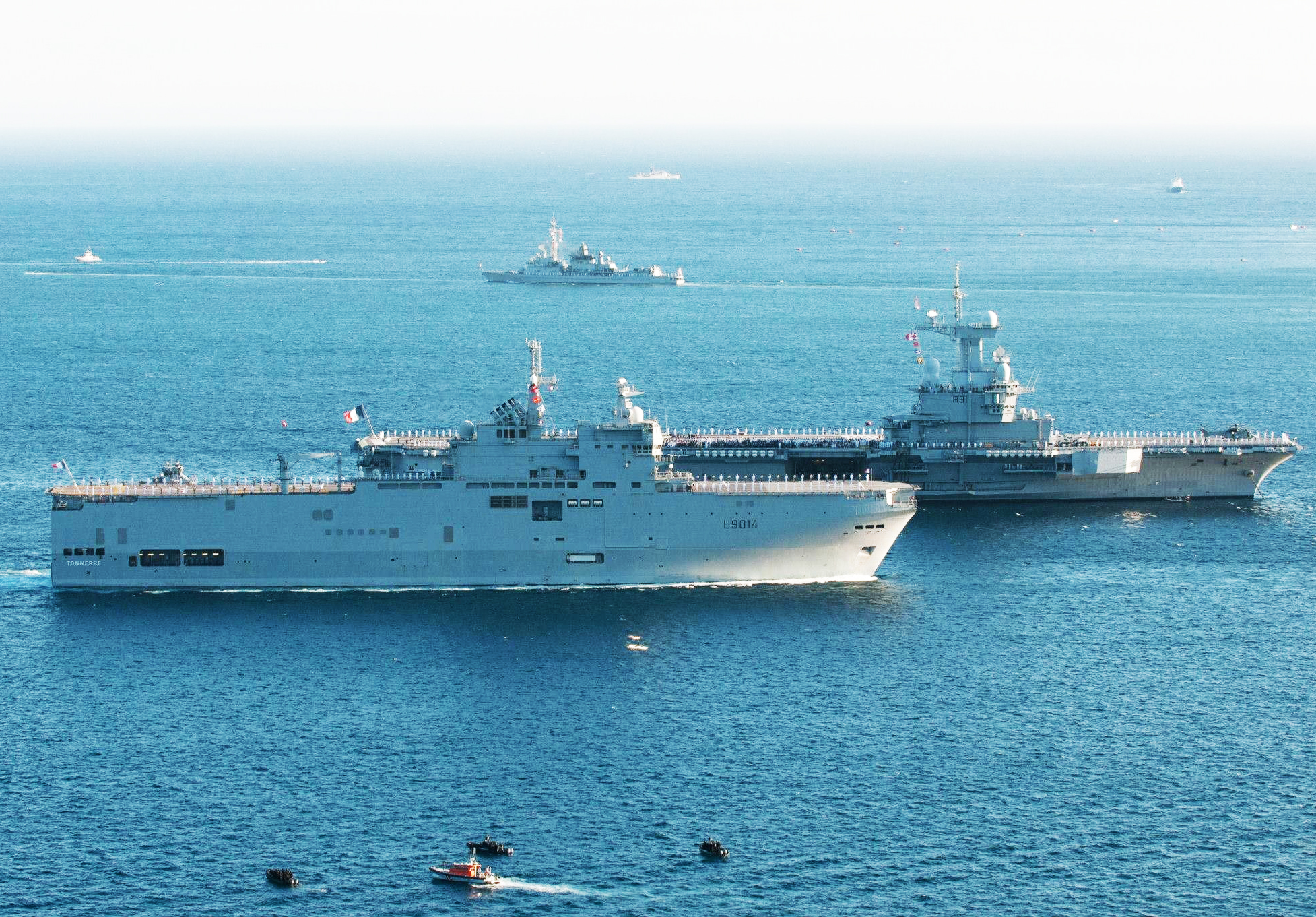 Pháp triển khai hộ tống tàu thuyền qua eo biển Hormuz