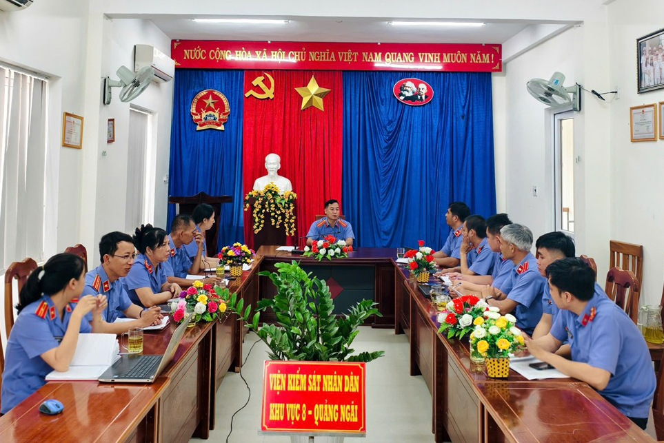 Các chi bộ VKSND tỉnh Quảng Ngãi sinh hoạt chuyên đề học tập kỹ năng số