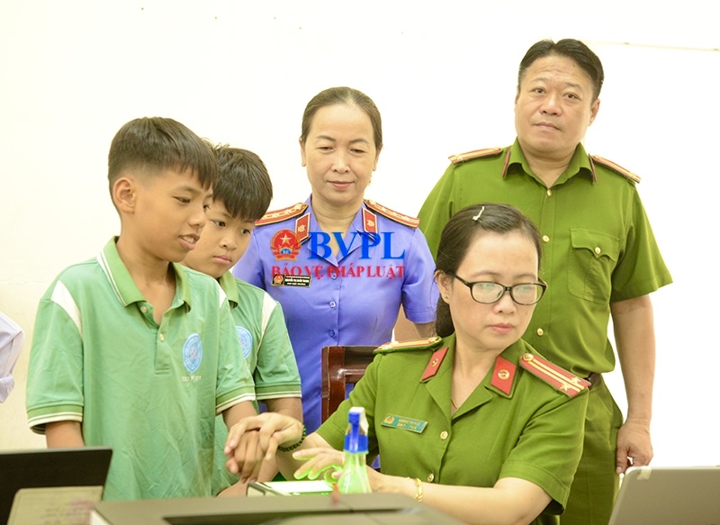 Thông báo số điện thoại đường dây nóng tiếp nhận thông tin về tố tụng công ích