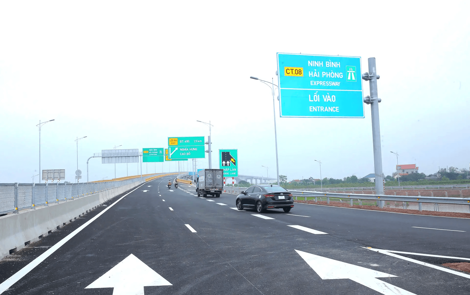 Tăng cường quản lý, bảo trì hạ tầng giao thông, bảo đảm an toàn cho người dân