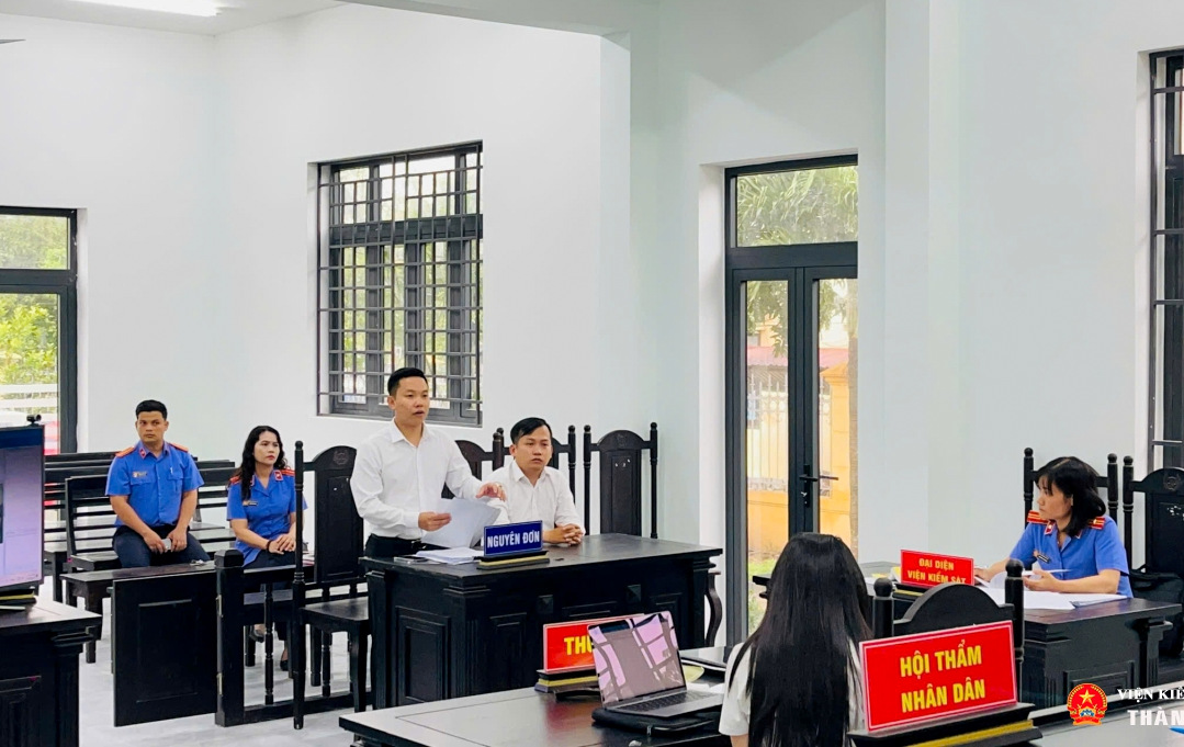 Phối hợp tổ chức phiên tòa dân sự vụ ngân hàng khởi kiện người đang chấp hành án tù