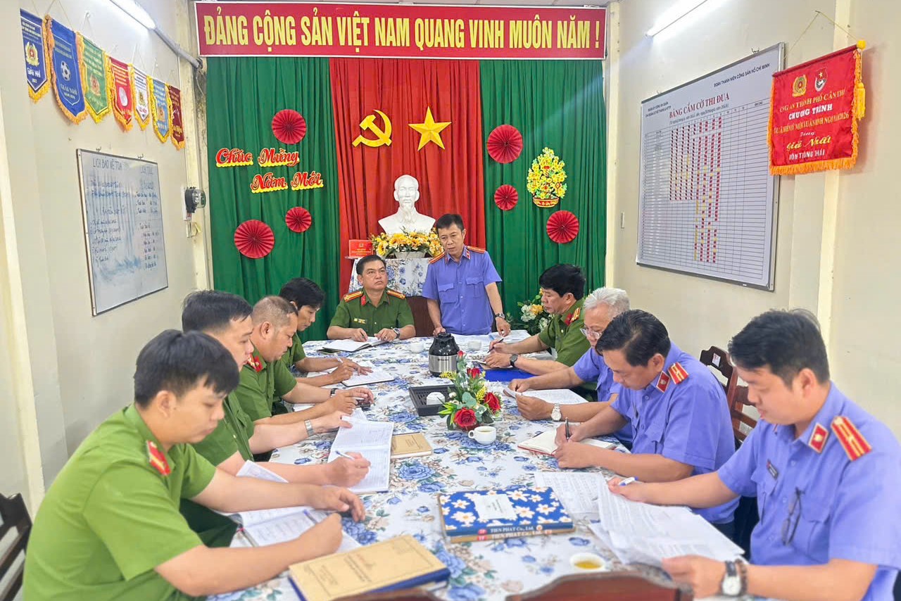 VKSND Khu vực 3 – Cần Thơ trực tiếp kiểm sát tại Phân trại tạm giam Phong Điền