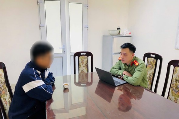 Xử phạt nhân viên bán xe điện đăng tải thông tin sai sự thật về tăng giá xăng, dầu