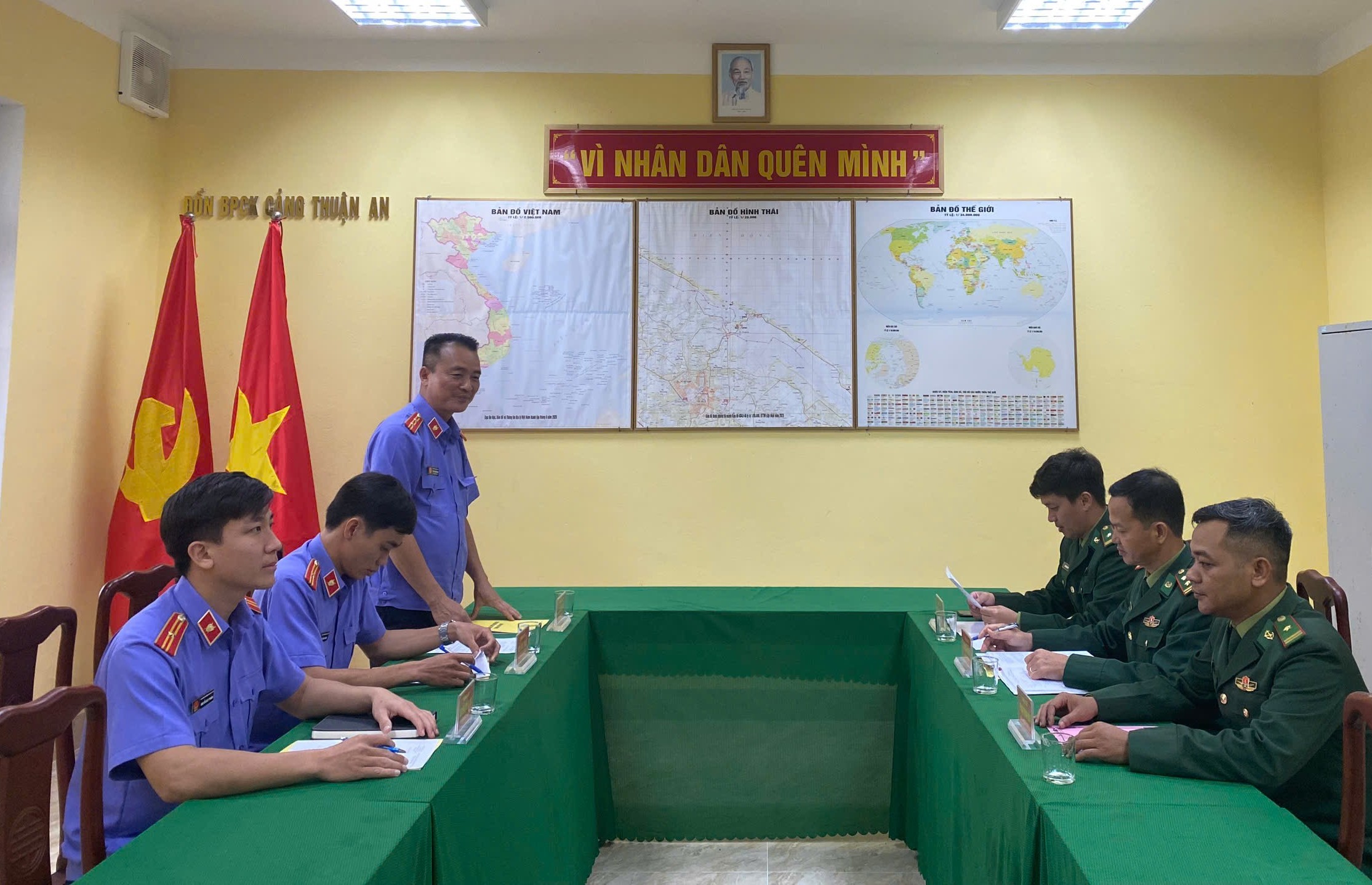 VKSND khu vực 1, TP Huế trực tiếp kiểm sát tại các Đồn Biên phòng