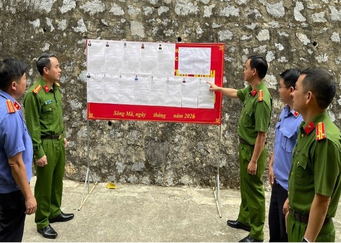 VKSND các khu vực tỉnh Sơn La kiểm sát thực hiện quyền bầu cử của người bị tạm giữ, tạm giam