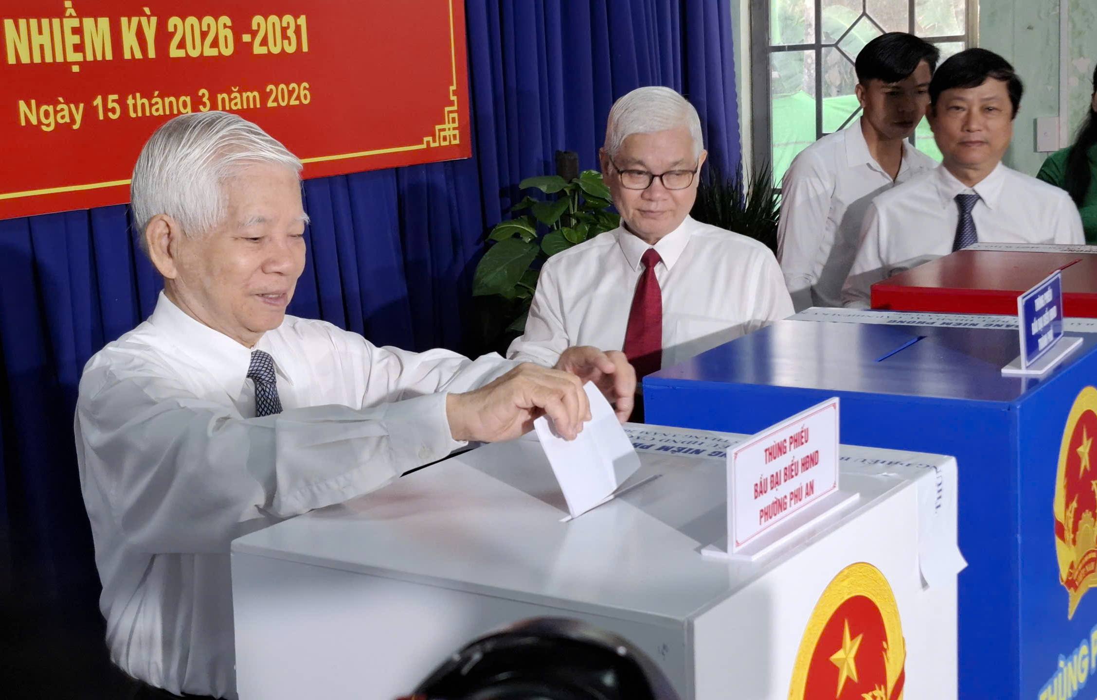 Cử tri thành phố Hồ Chí Minh tự hào, phấn khởi tham gia sự kiện trọng đại của đất nước