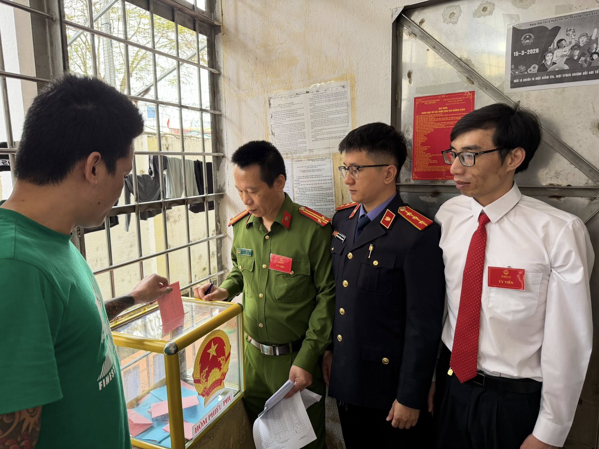 VKSND khu vực 6 – Quảng Ninh kiểm sát bầu cử tại Phân trại tạm giam Móng Cái