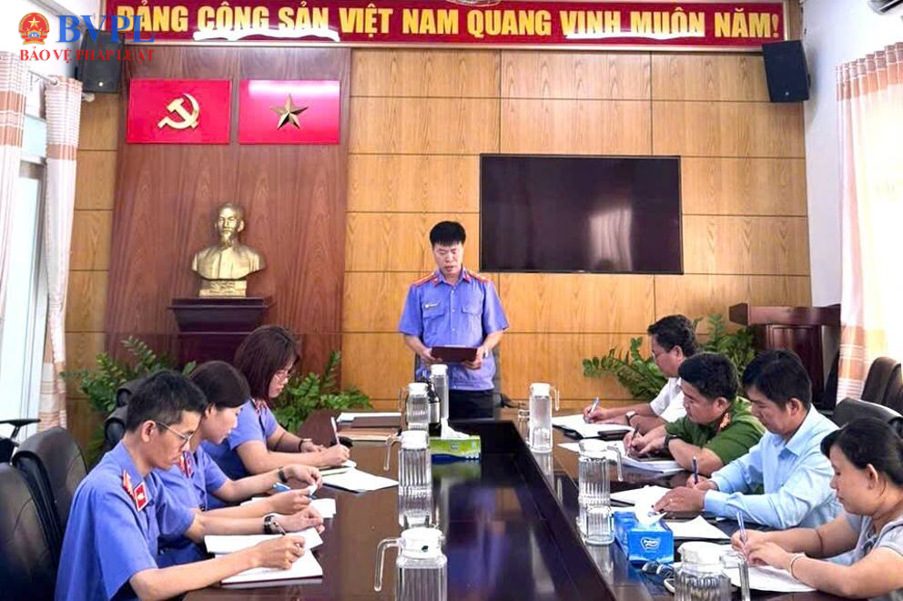 VKSND Khu vực 16 TP Hồ Chí Minh trực tiếp kiểm sát việc tuân thủ theo pháp luật trong thi hành án hình sự