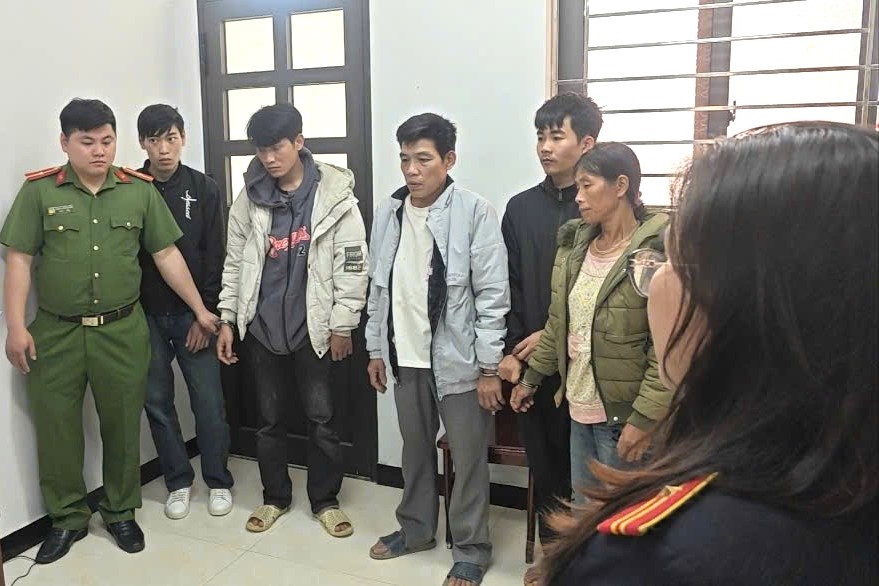 VKSND khu vực 4, tỉnh Lai Châu kiểm sát mở niêm phong, cân xác định khối lượng ma túy