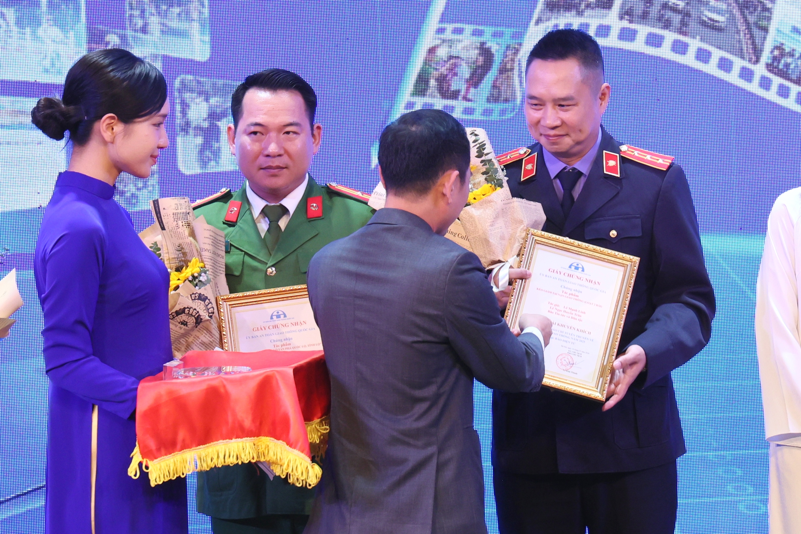 Báo Bảo vệ pháp luật đạt Giải Báo chí tuyên truyền về an toàn giao thông năm 2025