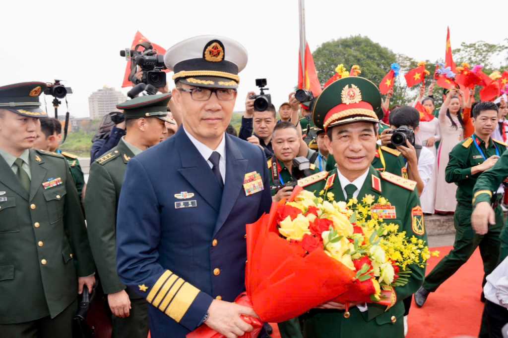 Giao lưu quốc phòng biên giới Việt Nam – Trung Quốc lần thứ 10 Tăng cường tin cậy, củng cố hợp tác thực chất